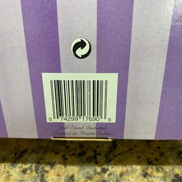 1997 Avon Special Edition P.F.E Albee Barbie First in a Series - Picture 5 of 7